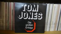 3_010-Tom-Jones